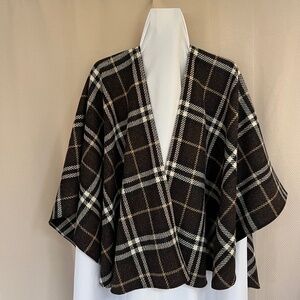 Burberry Lambswool Poncho Cape Plaid Black Cream OS EUC